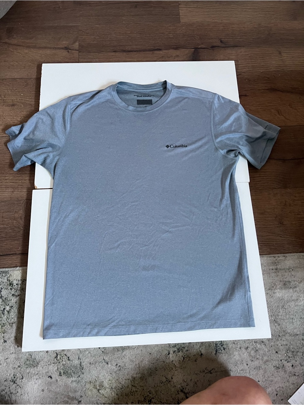 Columbia Men’s Short Sleeve Tee — Light Blue